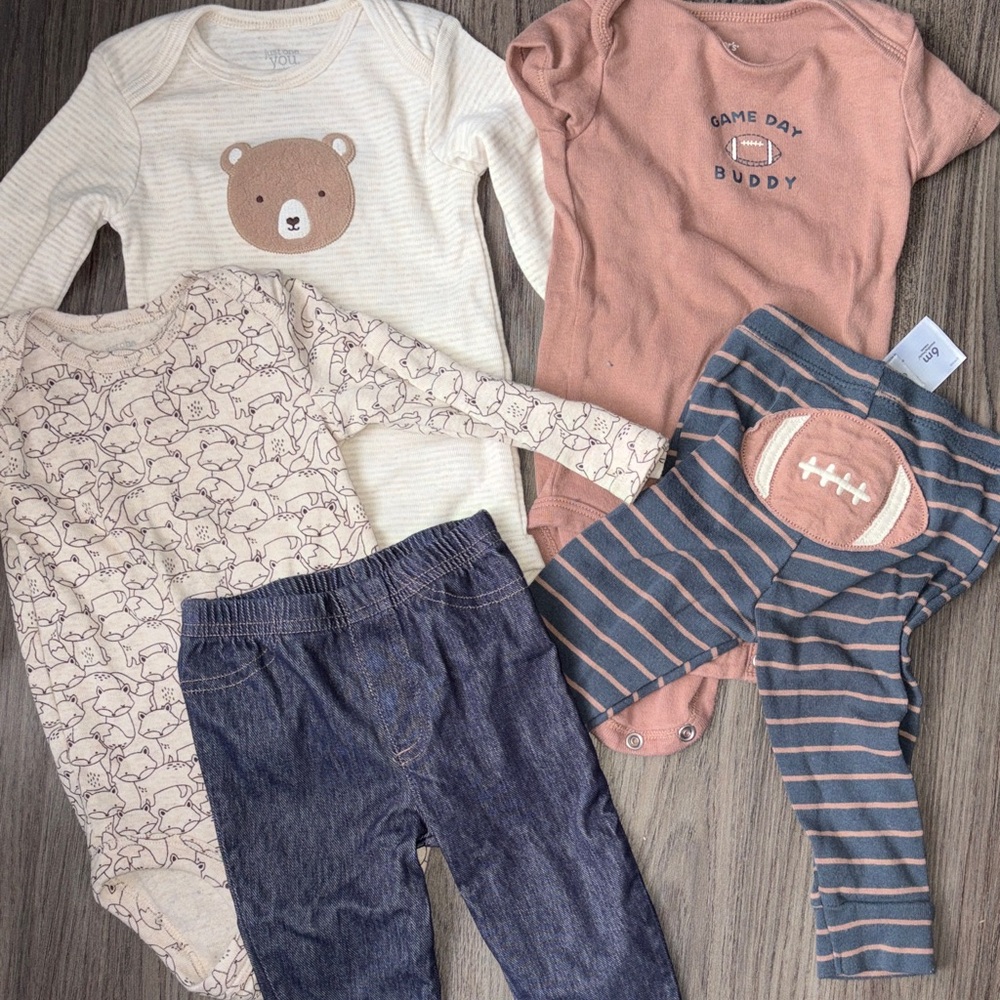 Bundle of 6 month clothes. 5 pieces!